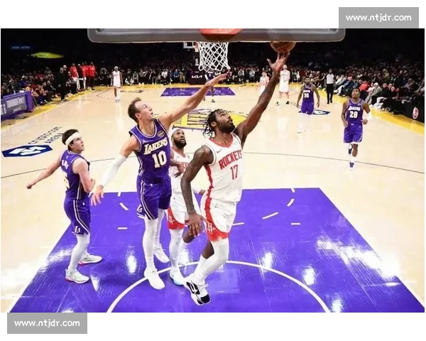 2009年NBA季后赛首场火箭对阵湖人精彩对决 詹姆斯哈登与科比争夺激烈